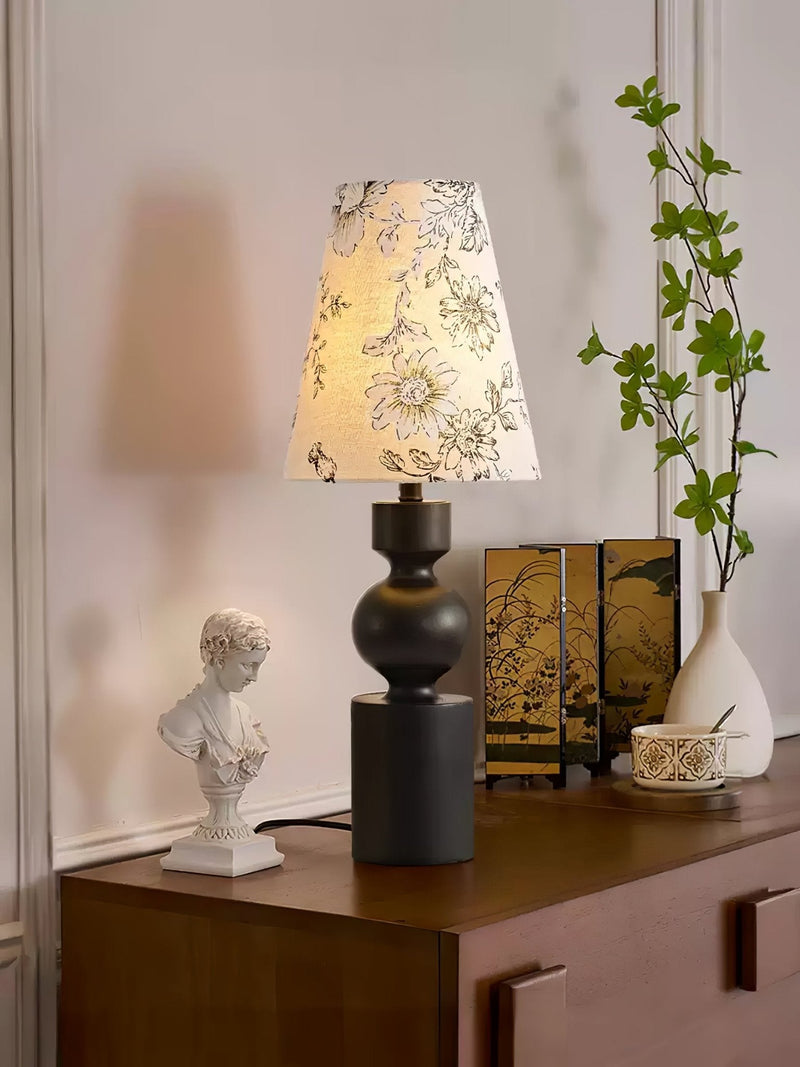 Wooden Flower Pattern Table Lamp-DWHOME