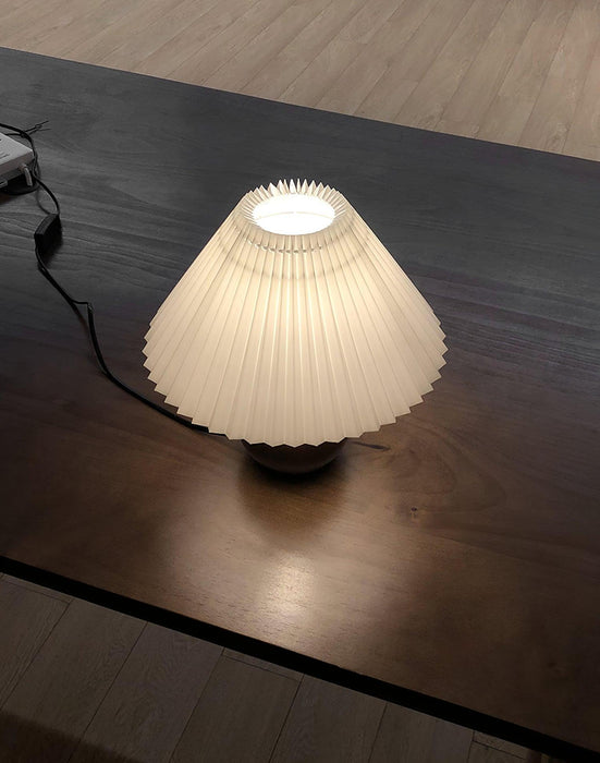 Wooden Pleated Table Lamp - DWHOME