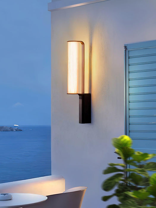 Zenith Arc Outdoor LED Sconce - DWHOME