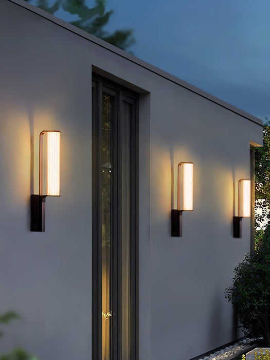 Zenith Arc Outdoor LED Sconce - DWHOME