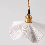 Anna Suspension Luminaire avec Abat-jour Cannelé et Monture en Laiton - DWHOME