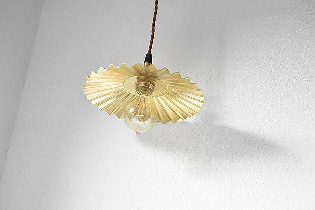 Brushed Brass Fluted Pendant Light-DWHOME