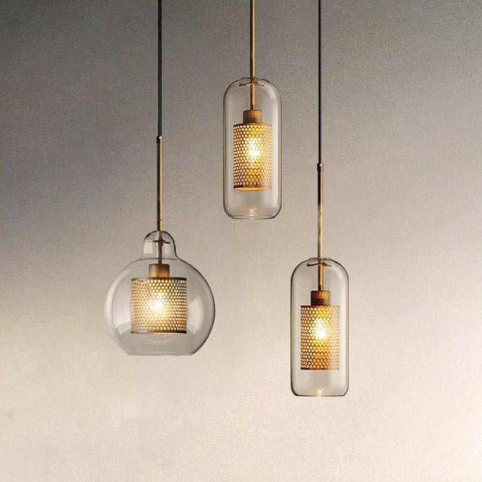 "Suspension Luminaire avec Abat-jour en Verre Chiswick et Monture en Laiton - DWHOME"