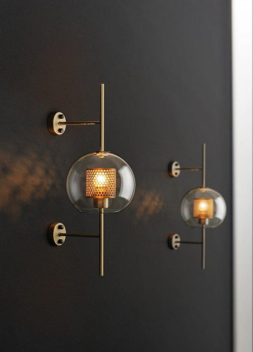 Chiswick Glass Shade Brass Fitting Wall Light.