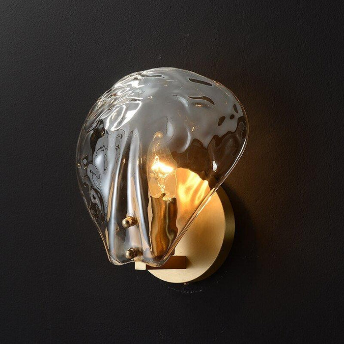 Creative Copper Shell Wall Lamp.