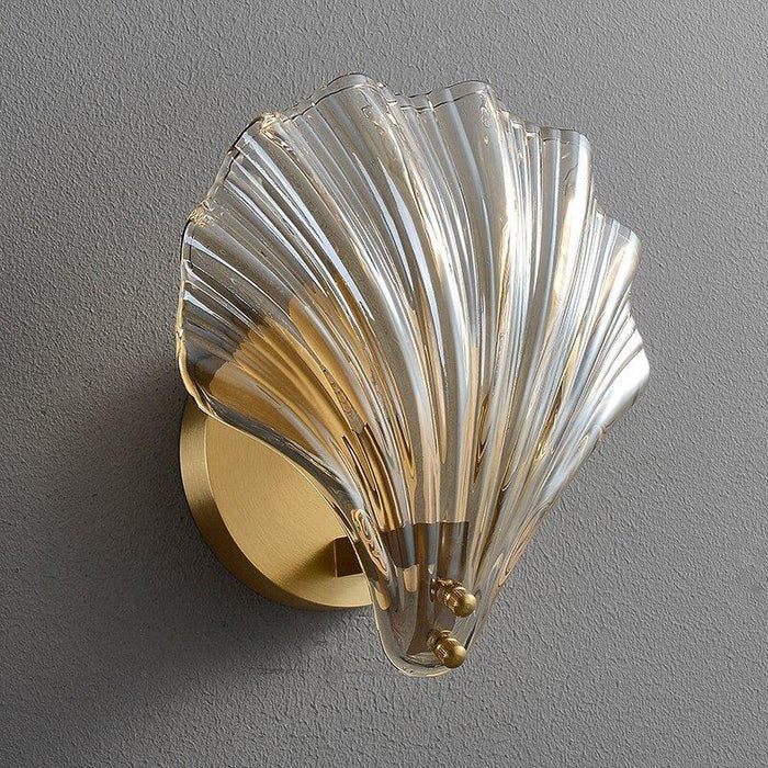 Creative Copper Shell Wall Lamp.