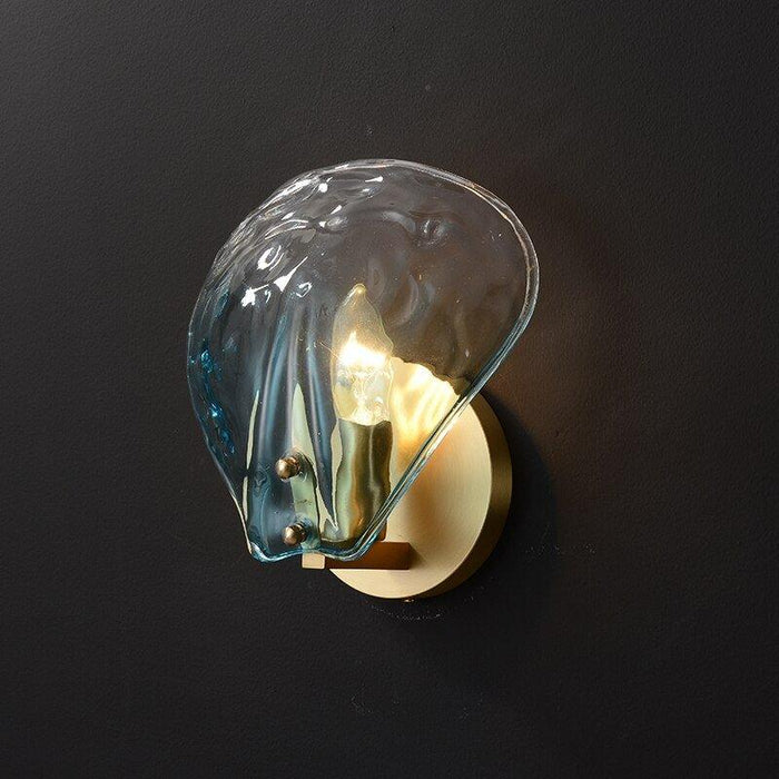 Creative Copper Shell Wall Lamp.