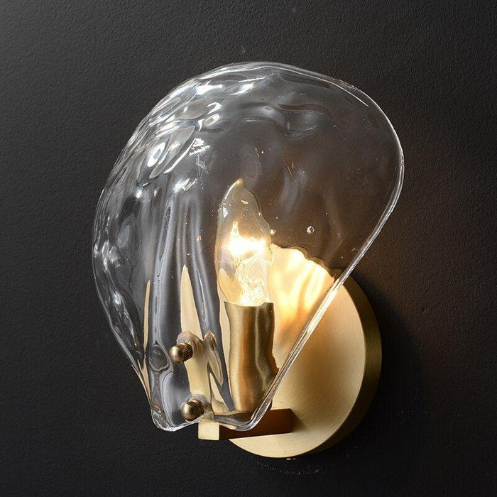 Creative Copper Shell Wall Lamp.