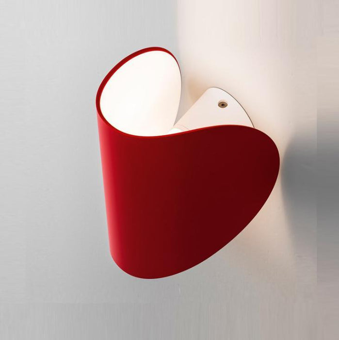 LED Simple Curved Wall Light.