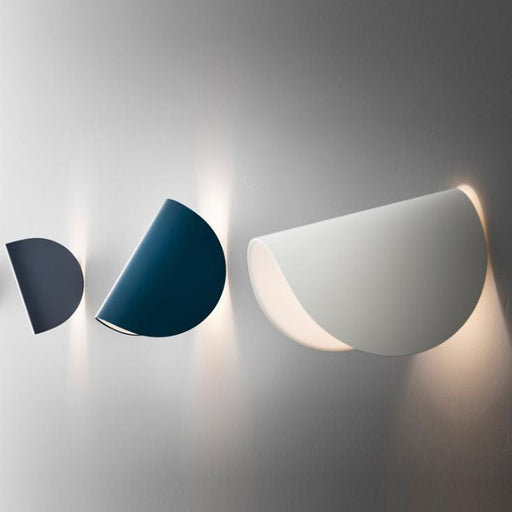 LED Simple Curved Wall Light.